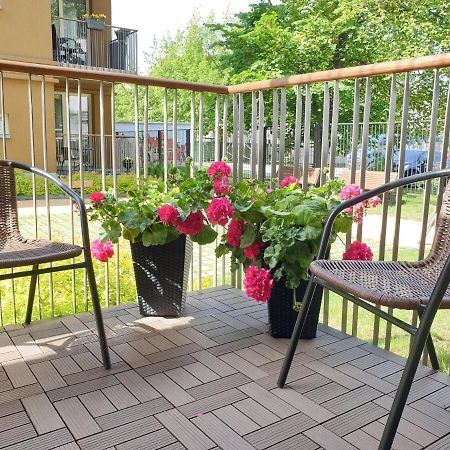 City Center Bright Home Талин Екстериор снимка
