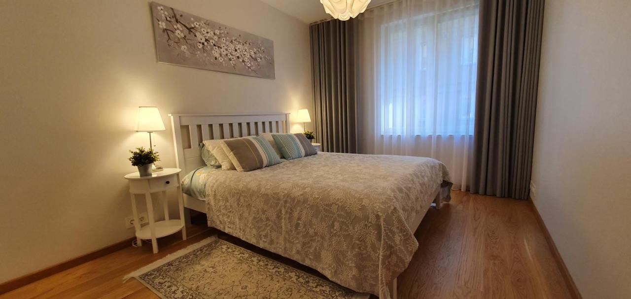 City Center Bright Home Талин Екстериор снимка