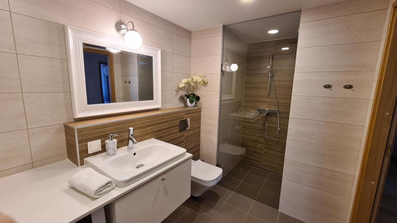 City Center Bright Home Талин Екстериор снимка