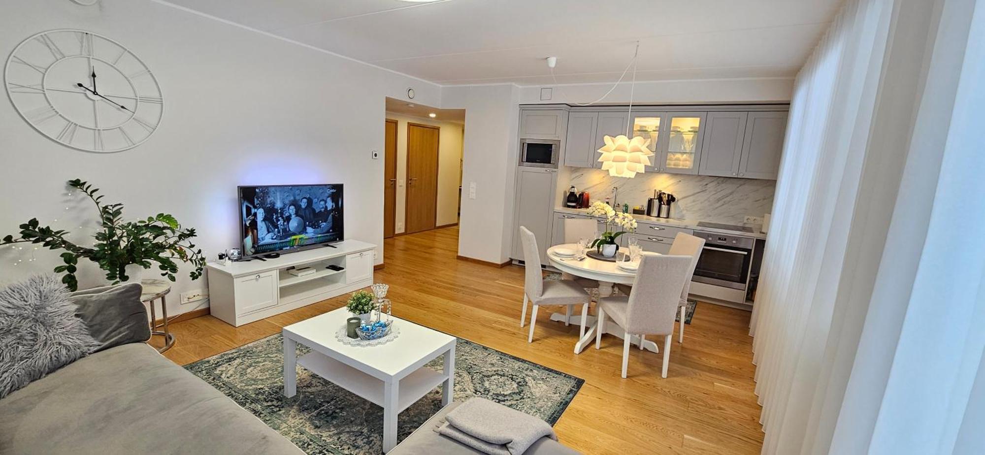 City Center Bright Home Талин Екстериор снимка