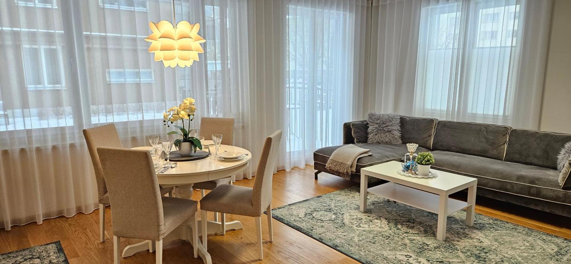 City Center Bright Home Талин Екстериор снимка