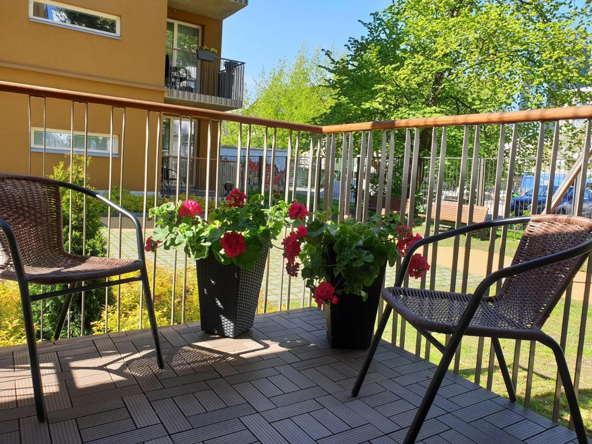 City Center Bright Home Талин Екстериор снимка